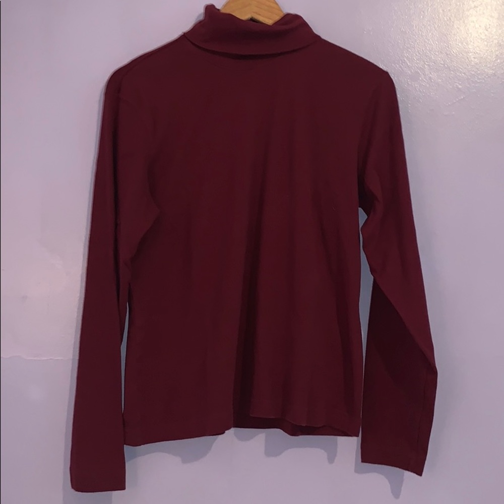 Burgundy red long sleebe turtleneck